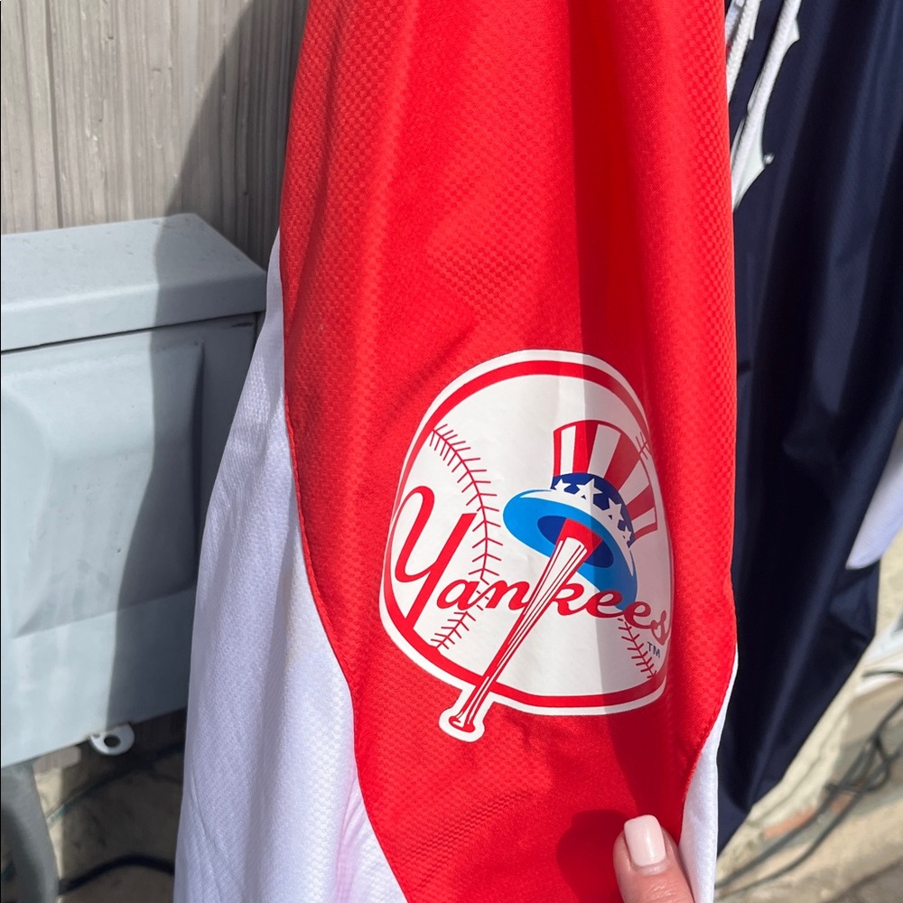 Yankees Navy Windbreaker Jacket - Picture 3 of 6